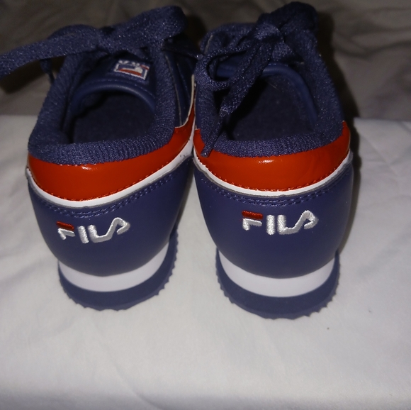 NWOT - Fila toddler unisex side 10 navy blue with red & white details - Picture 9 of 13